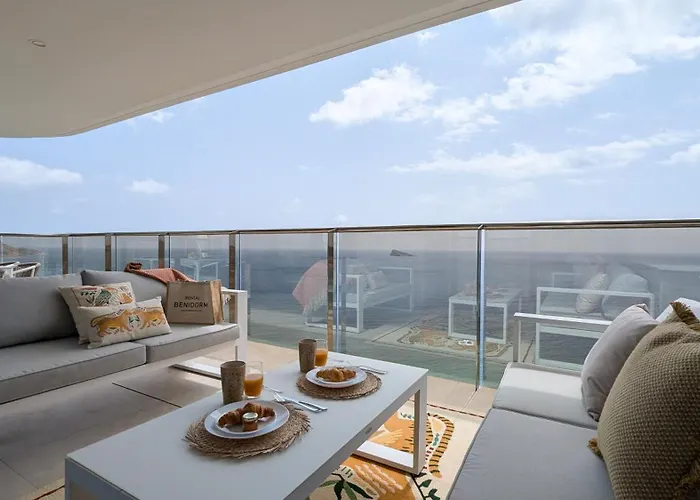 Sunset Cliffs Boho Style Apartment